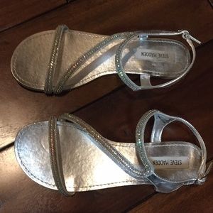 Steve Madden silver flat sandals